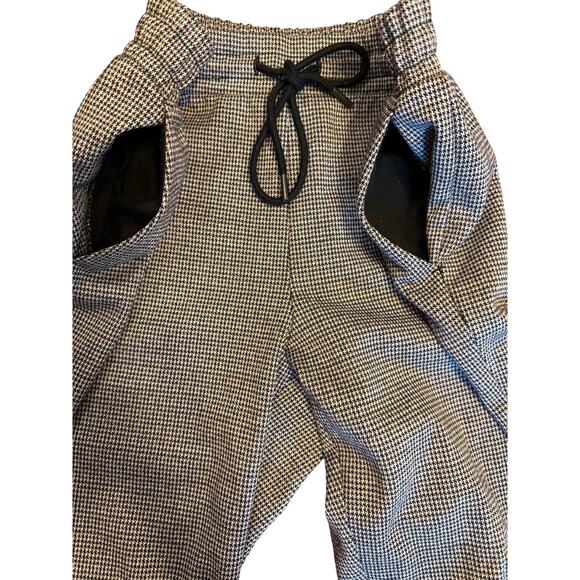 A New Day Houndstooth Pants, pockets and elastic waist. - Picture 1 of 15